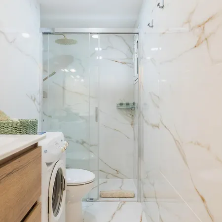 Home2book Boutique With Balcony Apartment