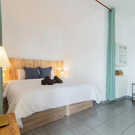 Home2book Boutique With Balcony *