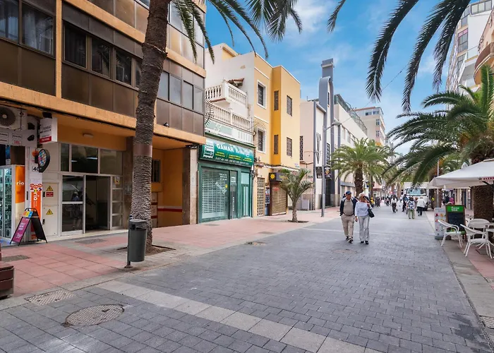 Lägenhet Home2book Boutique With Balcony